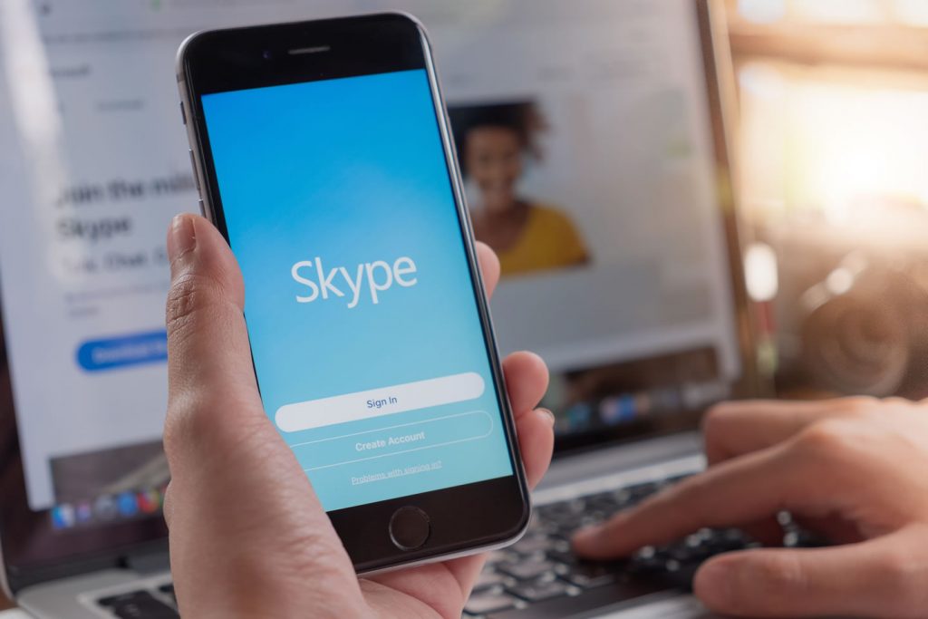 インターネット電話サービス Skype の始め方や使い方を解説 音声翻訳などの最新技術も ビジネス Voista Media